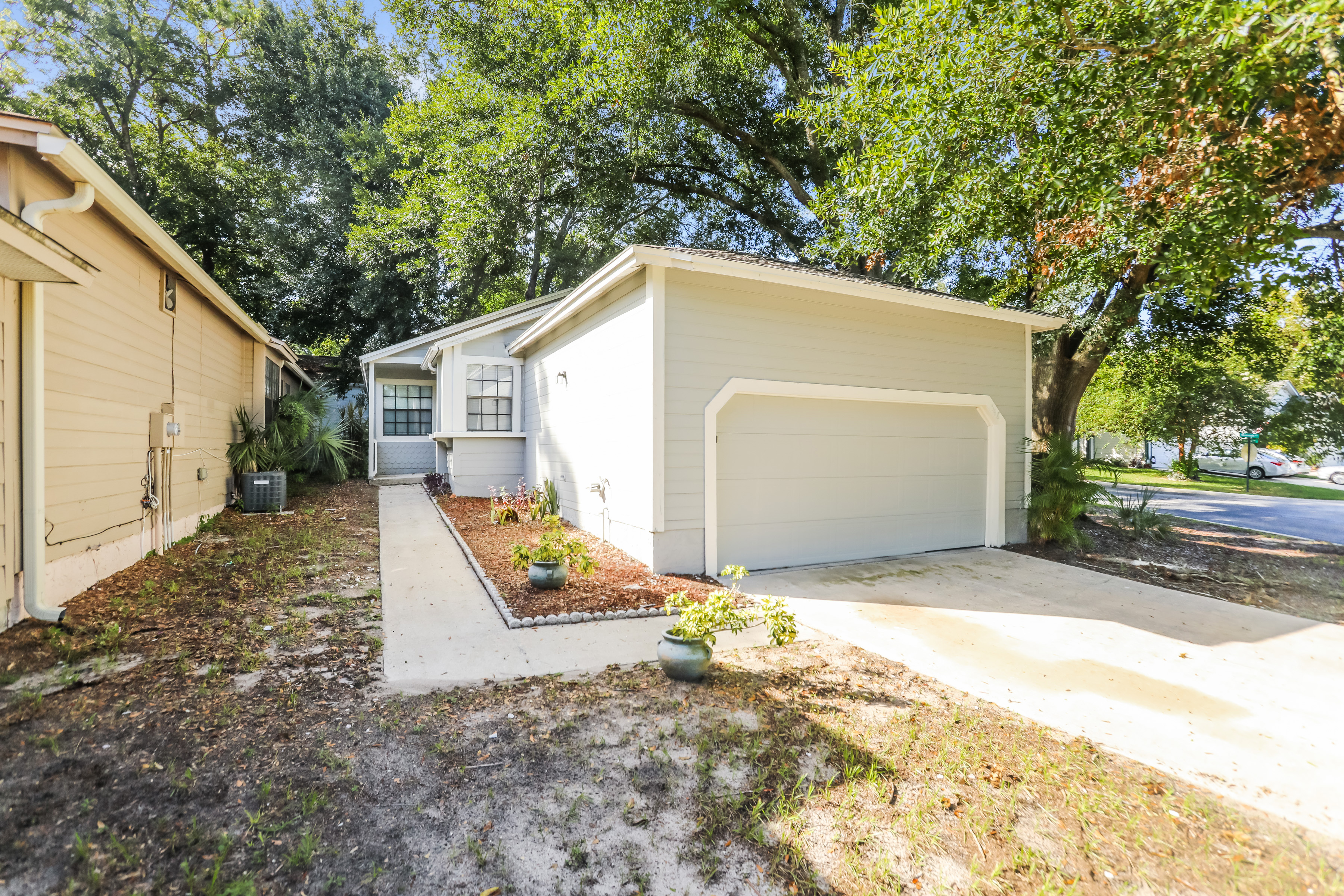548 Portland Circle Apopka, FL 32703